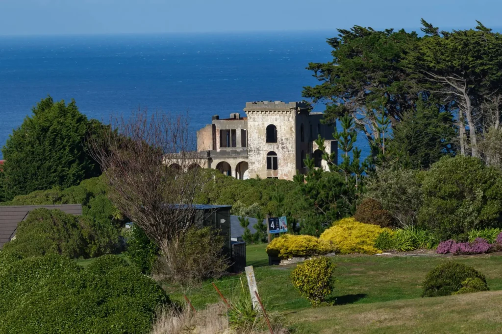 Visit Cargill's Castle Dunedin